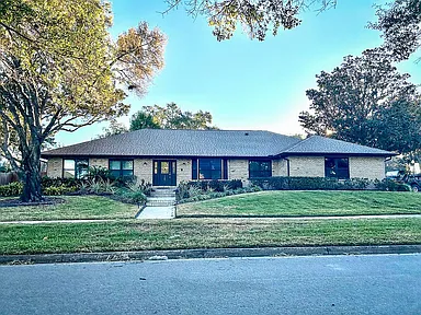1281 Wellington Ter — exterior photo