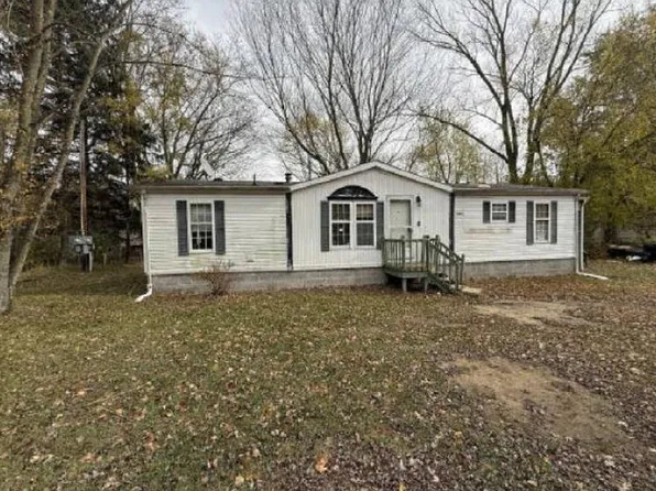 6881 NE Suburban Dr, Michigan City, IN 46360