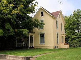 207 S Water St, Crawfordsville, IN 47933
