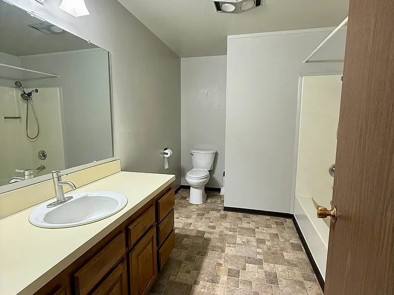 5363 Gatewood Dr — Photo 11