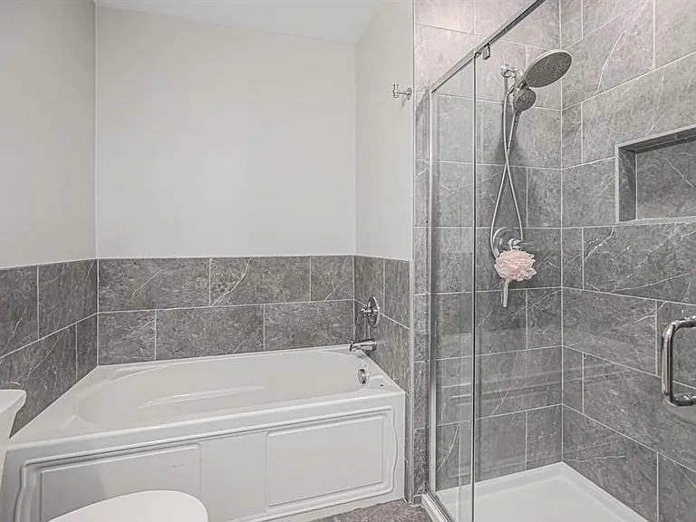 3286 Camden Dr #1 — Photo 11