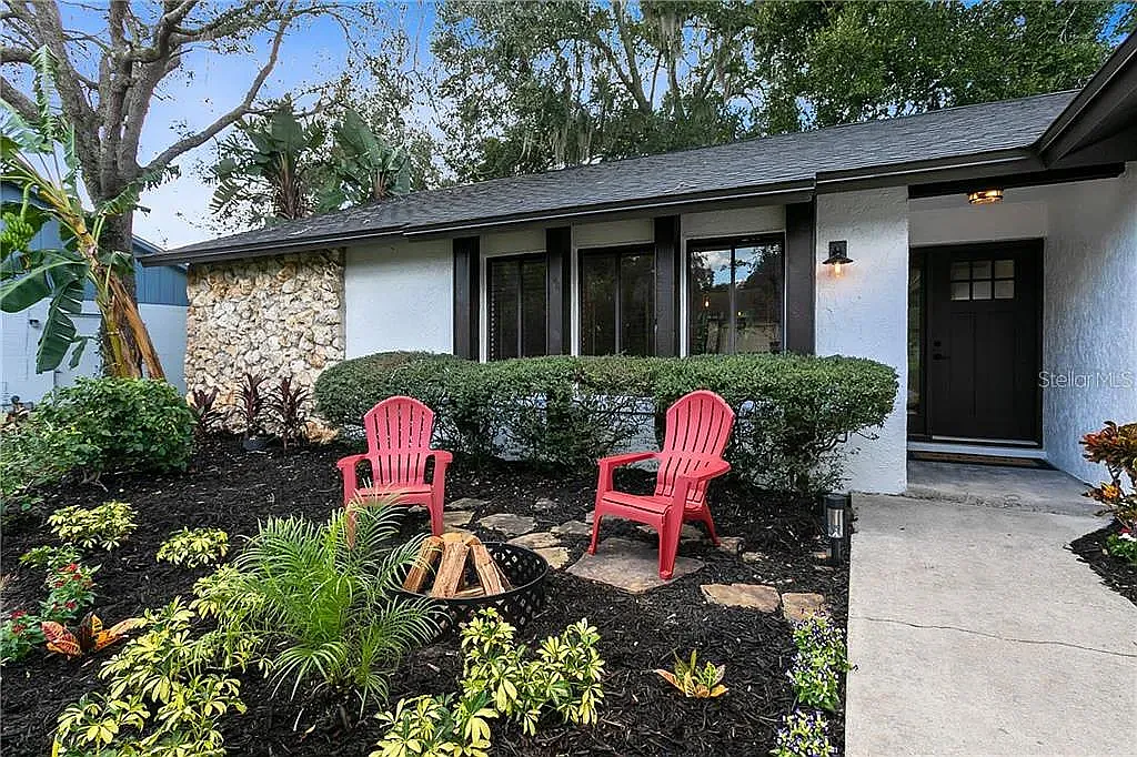 3 bed, 1410 sqft, $2,198 — Photo 3