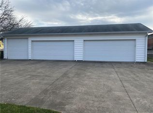 483 E Main St, Greenwood, IN 46143