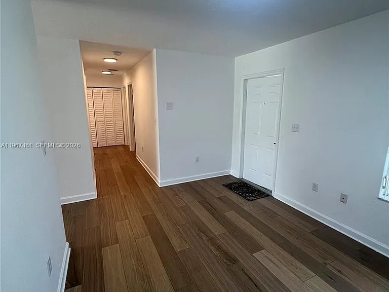 12254 SW 217th St — Photo 4