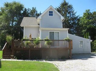 23 Lanphiers Cove Rd, Branford, CT 06405