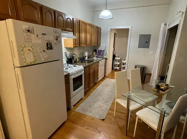 47 Bay State Rd, Boston, MA