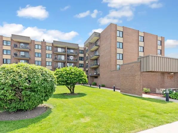 7707 W Irving Park Rd APT 208, Chicago, IL 60634