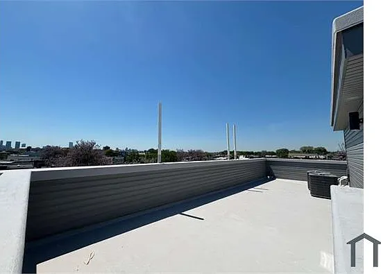 1938 N 22nd St #3 — Photo 24