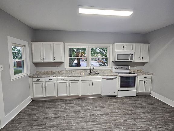 2nd image of 1608 1st Ave N