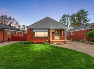 22609 Alger St, Saint Clair Shores, MI 48080