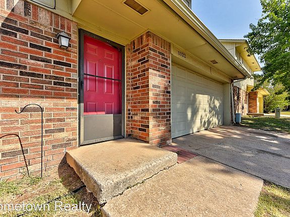 2nd image of 1122 N Eagle Ln #60