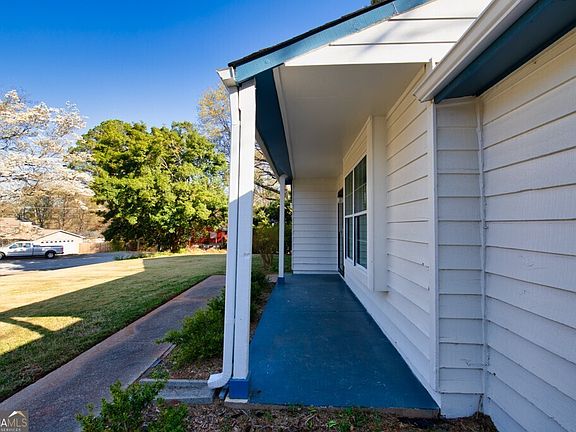 5th image of 440 Jaywood Dr