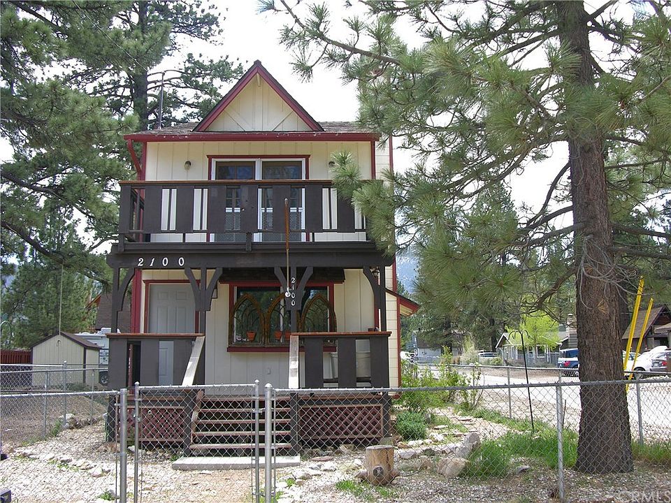 1st image of 2100 E 3rd Ln