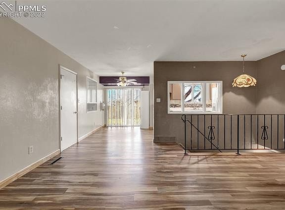 3rd image of 2601 Montebello Dr W
