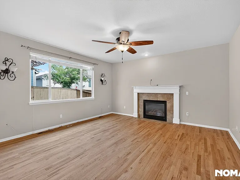 11055 Chesmore St — Photo 7