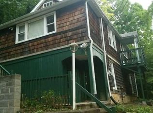 137 S Kensico Ave, Valhalla, NY 10595