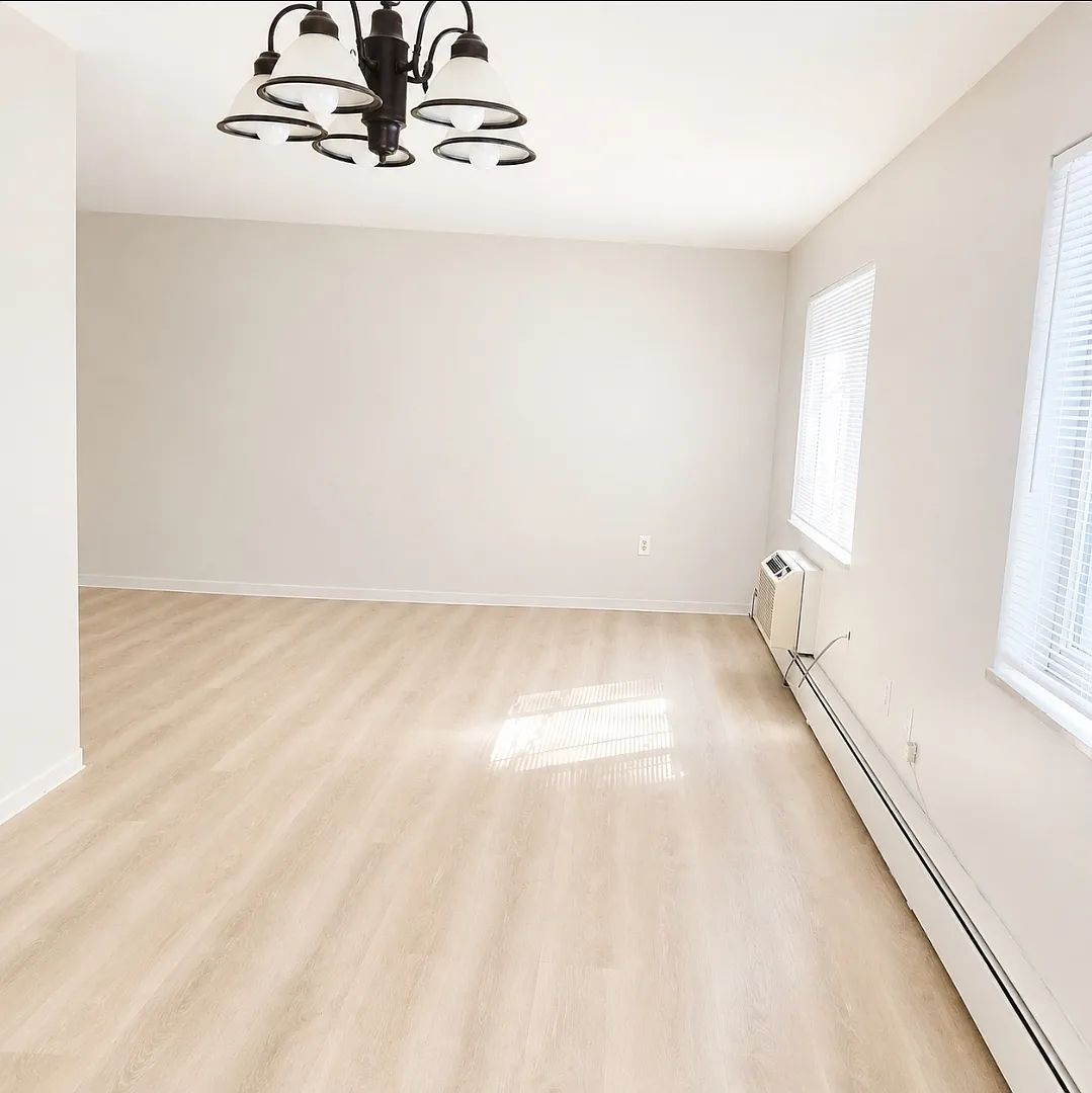 1 bed, 670 sqft, $1,350 — Photo 4