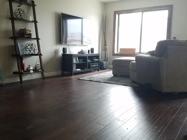 881 Thomas Ave, San Diego, CA 92109