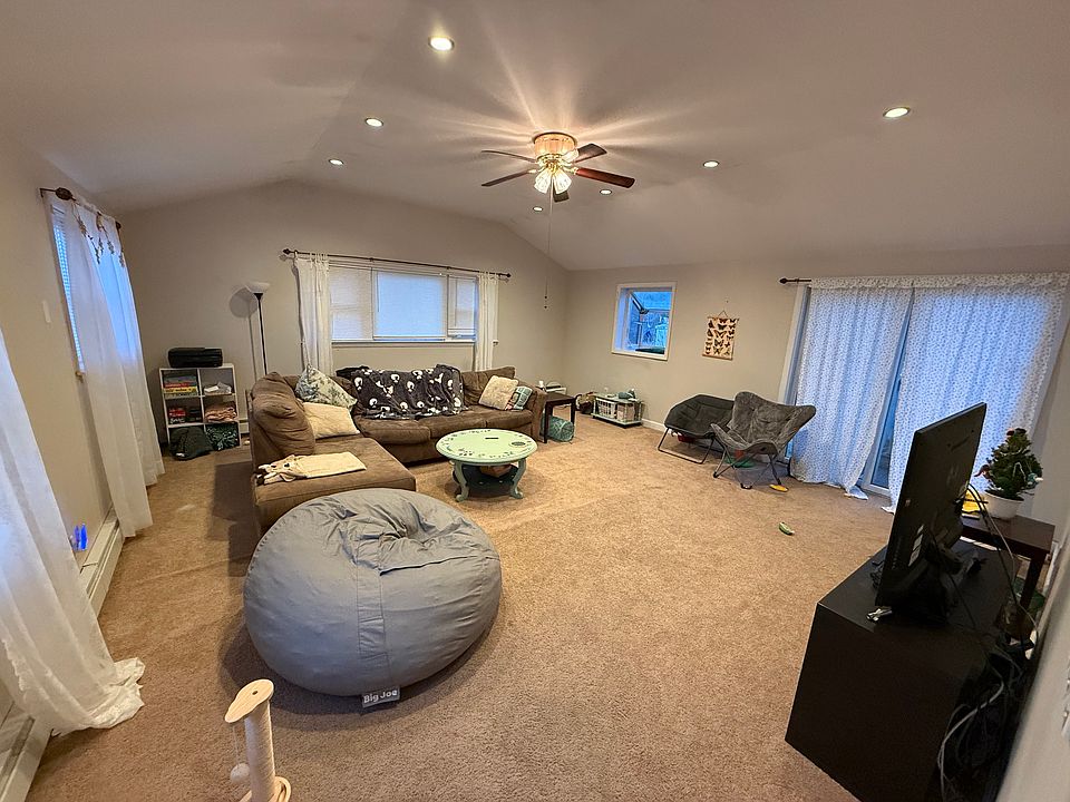 1st image of 19 Bradley St