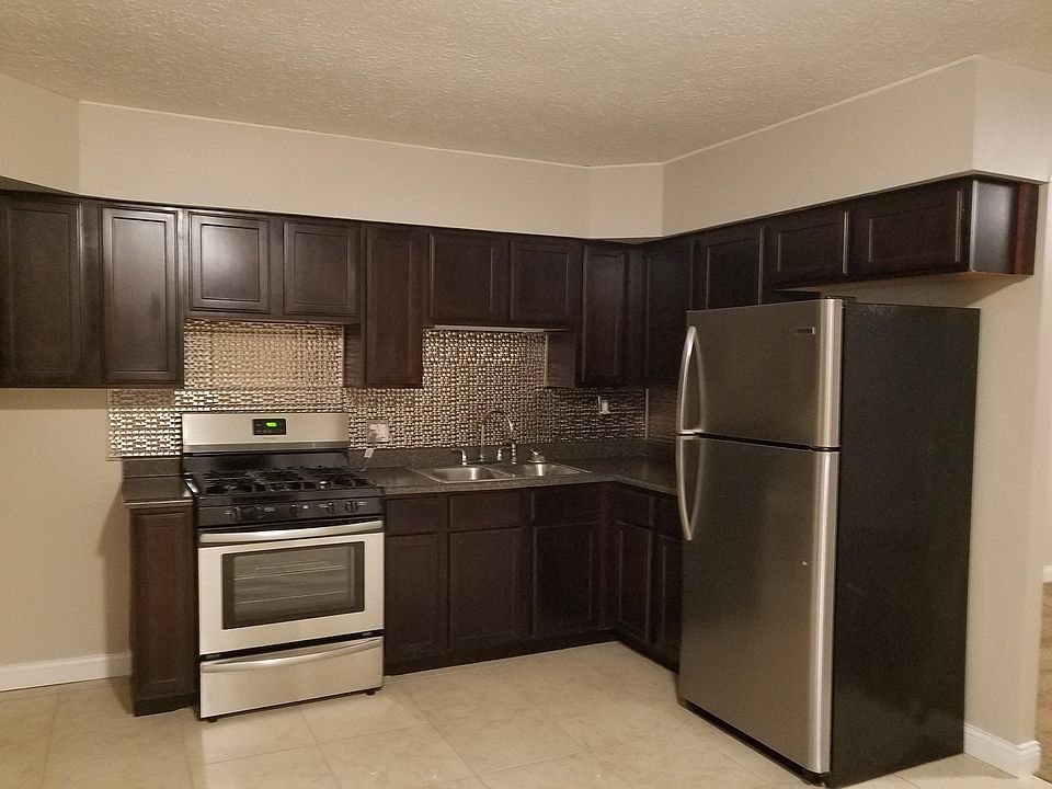 1st image of 2520 Brady Ln