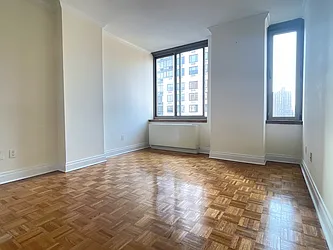 Rented by C Land Realty Co.