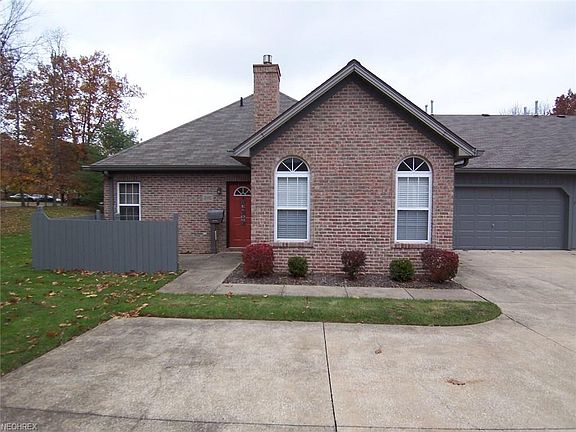 4th image of 3982 Villas Dr