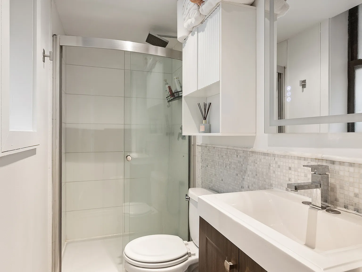 72 Thompson Street — Photo 4