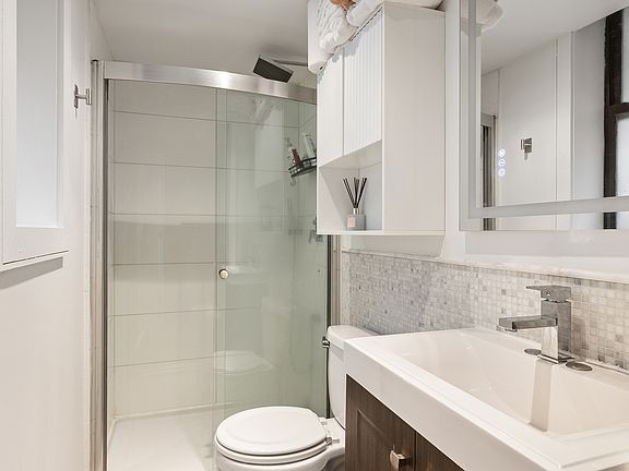 4th image of 72 Thompson St APT 2C