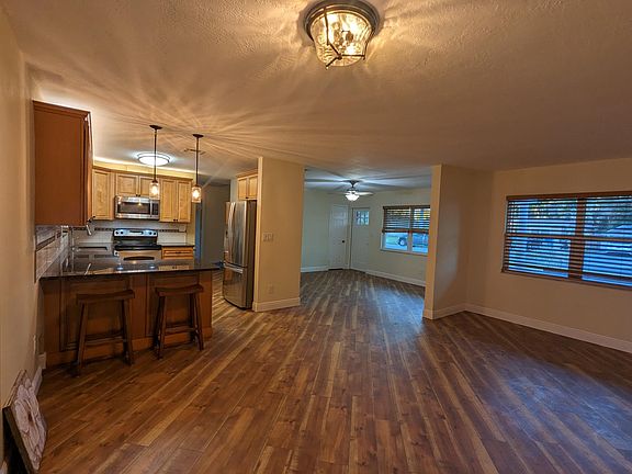 4th image of 6720 17th St N