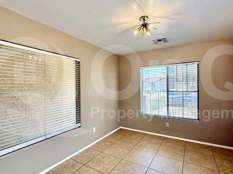 11738 W Flanagan St — Photo 10