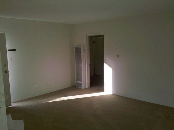 3rd image of 3406 Preble Ave