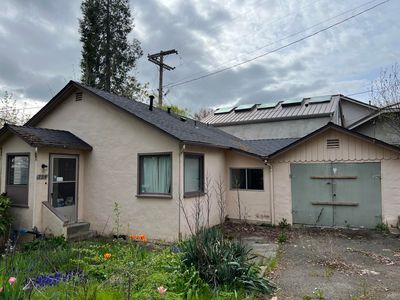 754 NW 6th St, Grants Pass, OR, 97526