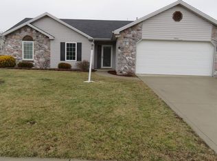 2016 Granny Smith Pl, Kendallville, IN 46755
