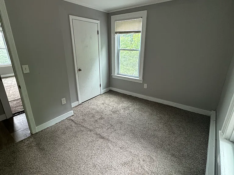 29 Vernon Ave #2 — Photo 7