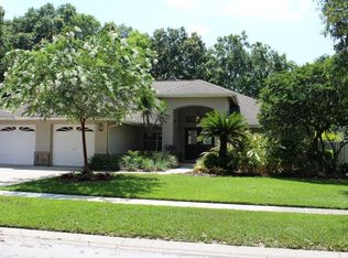 16619 Blenheim Dr, Lutz, FL 33549