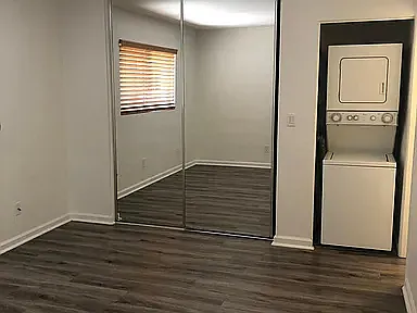 2556 Chicago St #15 — Photo 6