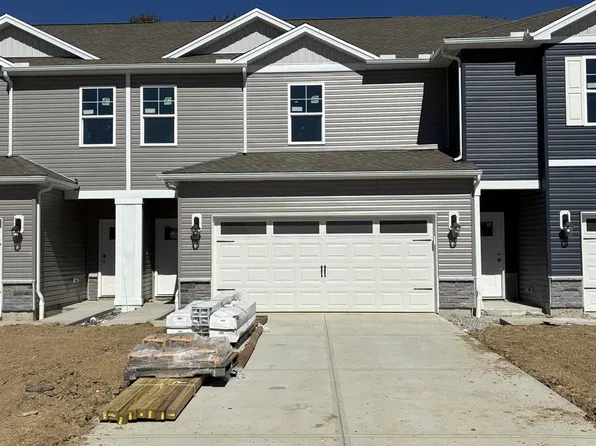 1838 Vista Lake Dr, Goshen, OH 45122