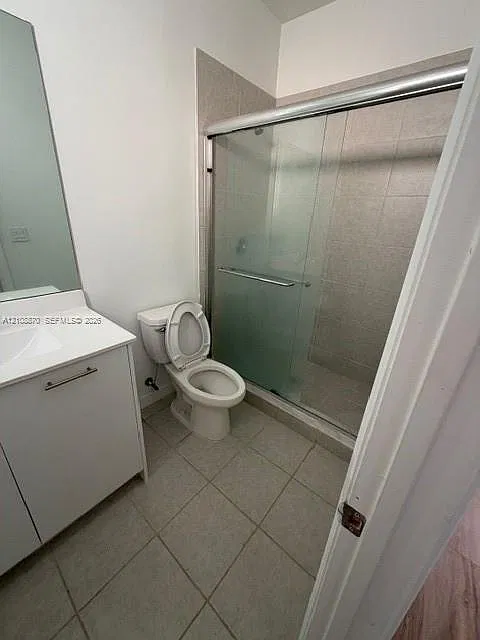 3 bed, 3.0 bath, $3,000 — Photo 4