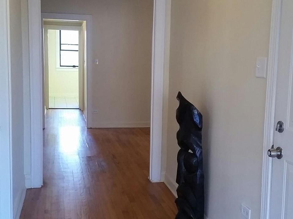 Foyer / Entry