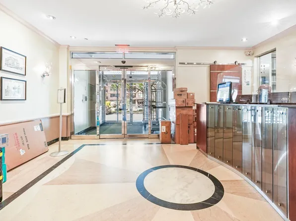 201 Saint Pauls Avenue image 24 of 29