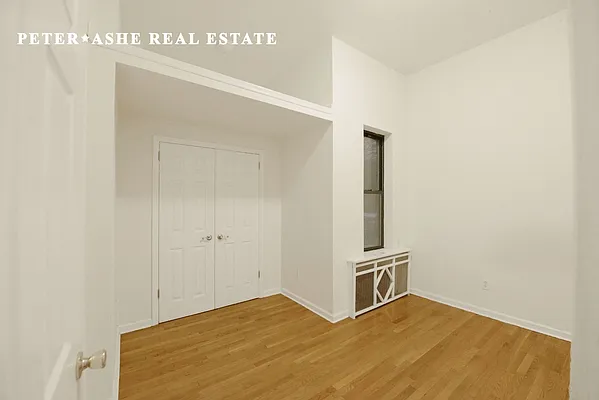 Rented by Peter Ashe | media 4