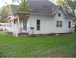 2nd image of 902 S Allen St