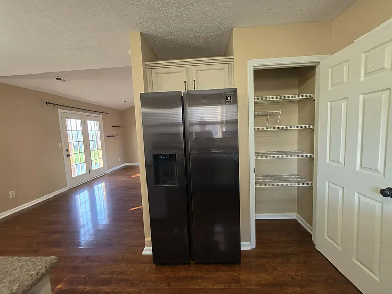 5902 Pine View Ct — Photo 11