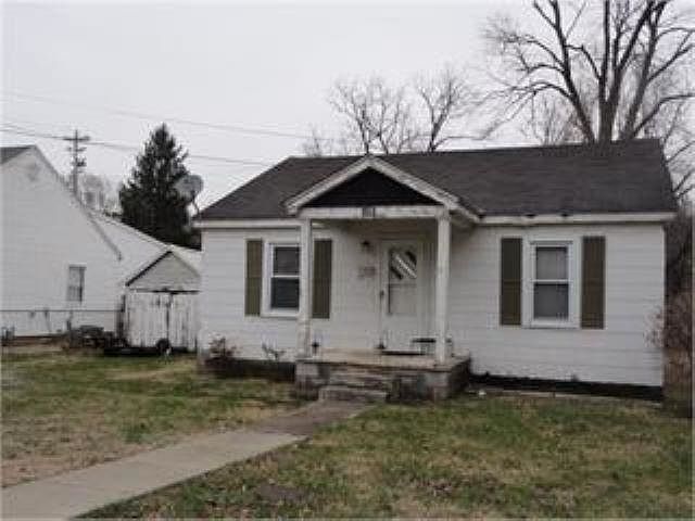 1st image of 122 W 13th Ave