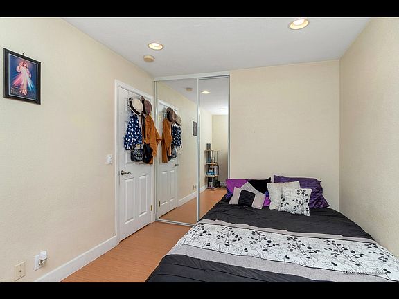 5th image of 6712 Tait St