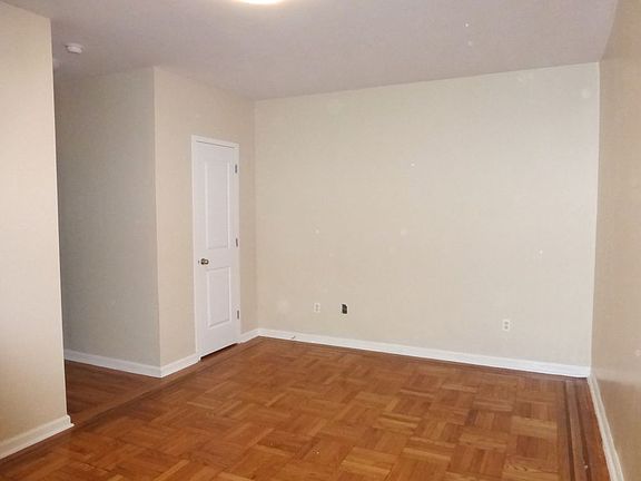 4th image of 320 Sterling St APT 2GW