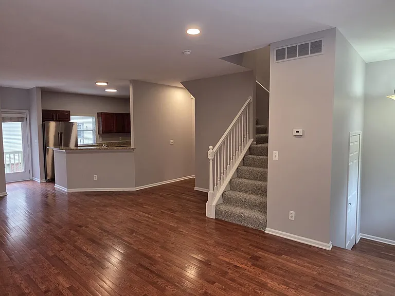 1578 Kessler Ave — Photo 8
