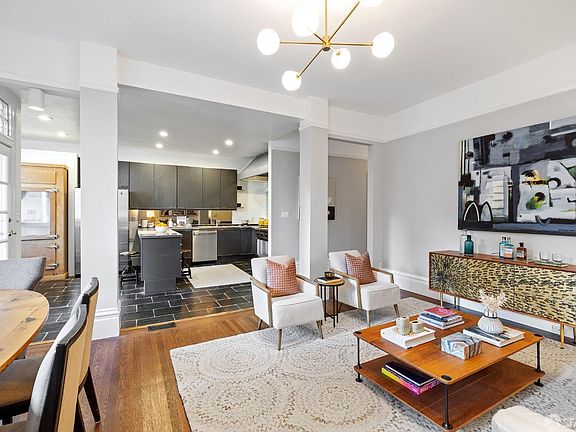 2nd image of 969 Lombard St