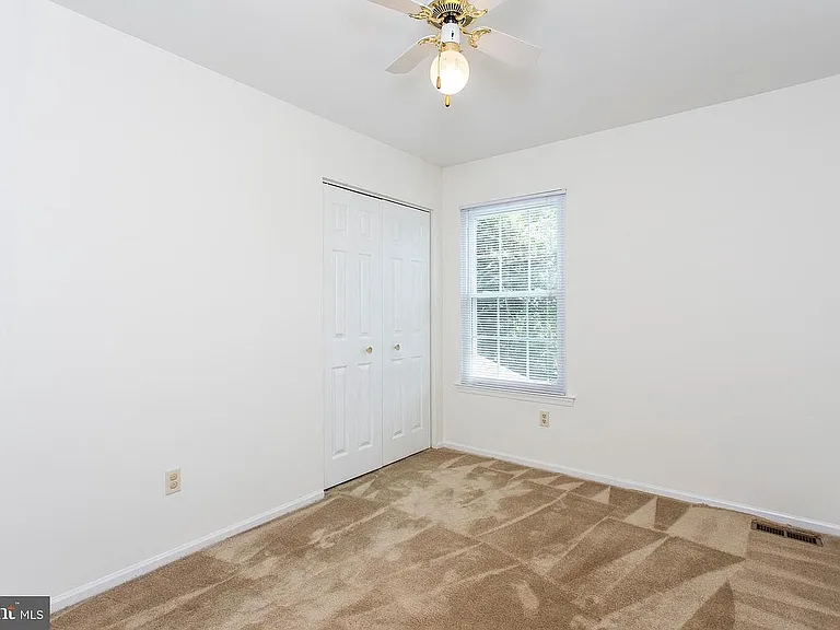 1112 Evergreen Ave — Photo 8