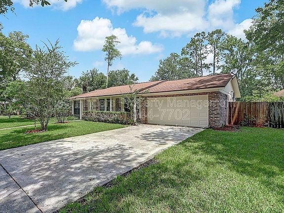 4th image of 1758 Alder Dr